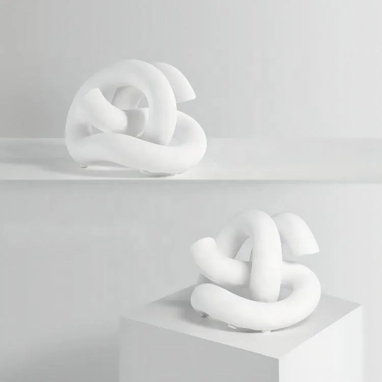 Scandinavian Twisted Sculpture Knot - Roman Design